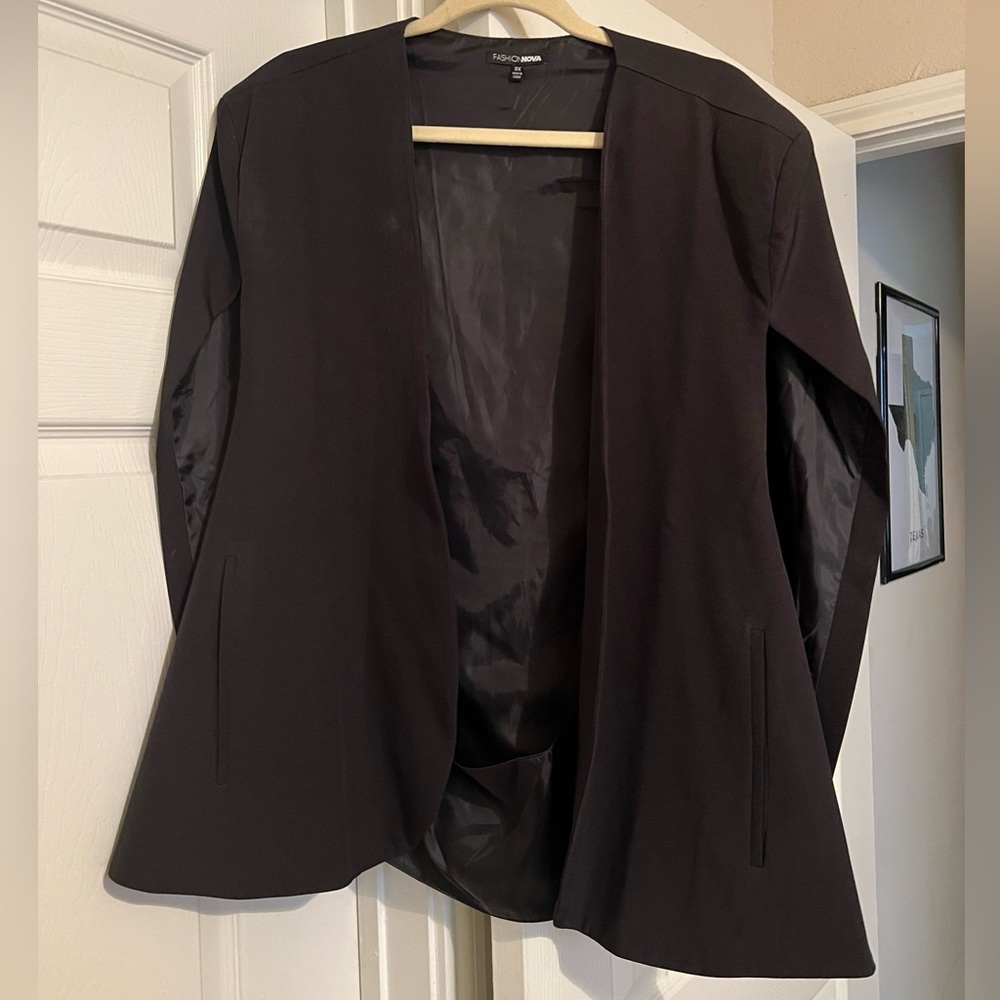 🖤 Fashion Nova Blazer - 3X 🖤